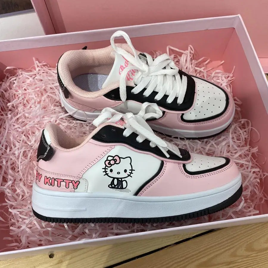 Sanrioed Hello Kitty Sneakers Kawaii Women's Shoes Fashion Breathable Sports Shoes Leather Cartoon Cute Pochacco Girl Skateboard