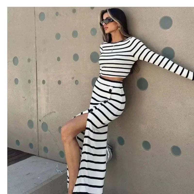 Women's Black and White Striped Long Sleeve Short Top and Waist Loose Button Dress Suit, 2-Piece Set, Classic Autumn